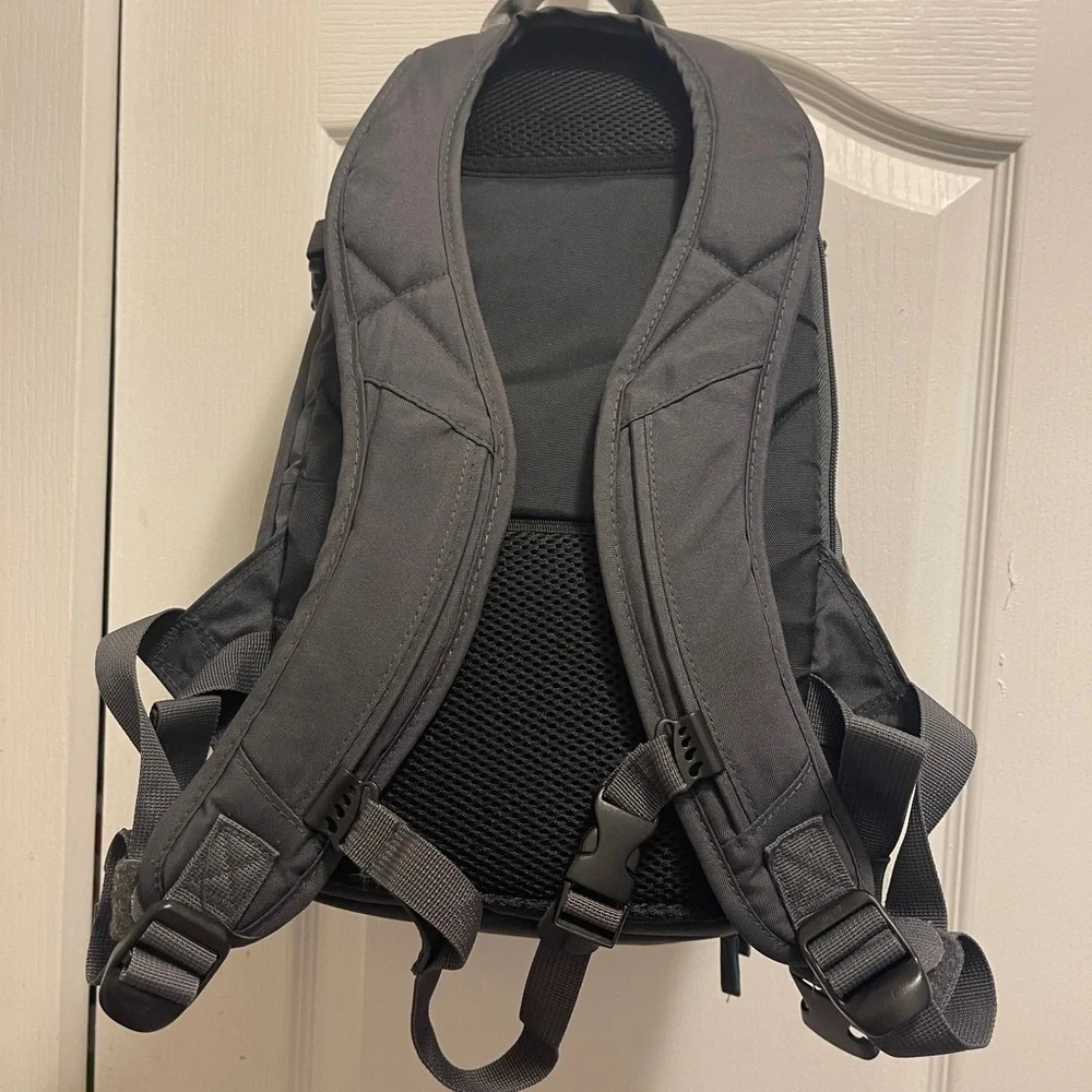 Case Logic Backpack for DSLR Camera and iPad, Gray, Open Box